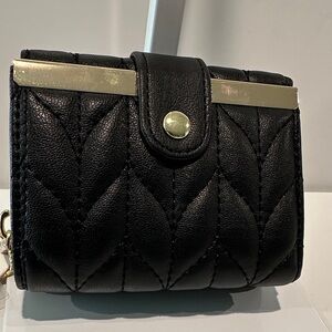 NWT IMO Compact Trifold Quilted Diamond Wallet W/CC, ID, Bills and Coin Slots.